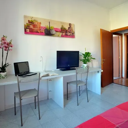 Alcazar Town Center Daire *