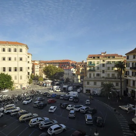 Alcazar Town Center * Sanremo