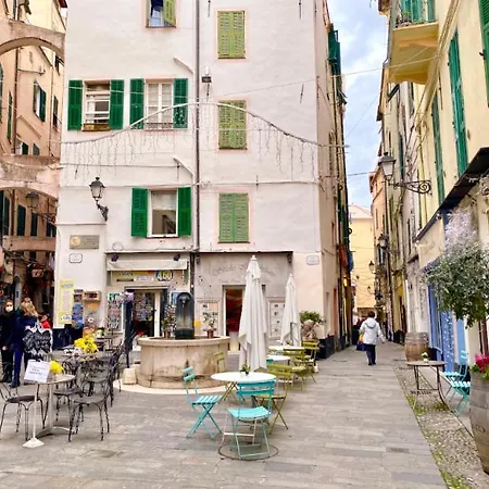 Alcazar Town Center Daire Sanremo