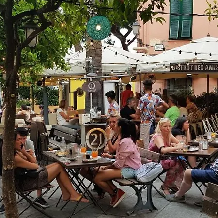 Alcazar Town Center Daire
