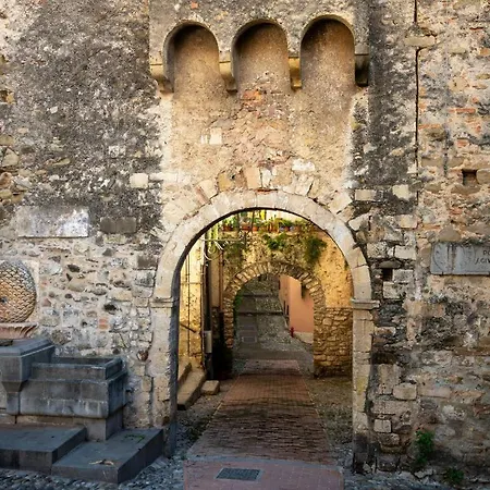 Alcazar Town Center Daire