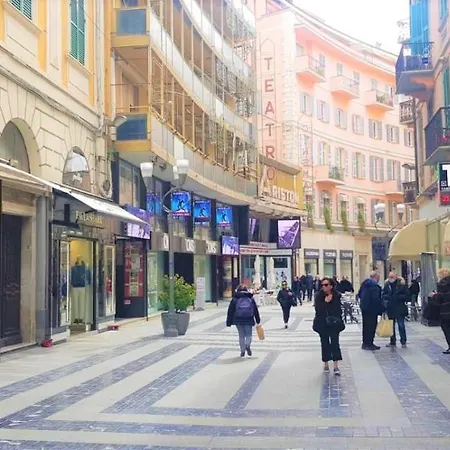 Daire Alcazar Town Center Sanremo