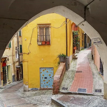 Alcazar Town Center *
